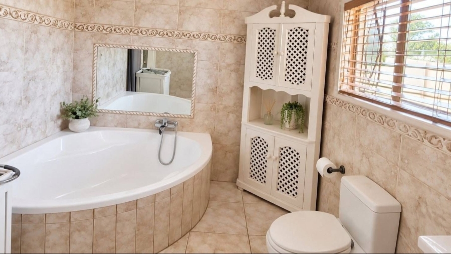 4 Bedroom Property for Sale in Flimieda North West